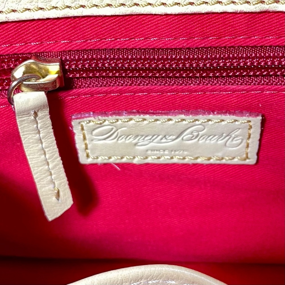 Vintage Dooney & Bourke Florentine Leather Cream Crossbody Binocular Purse - Picture 11 of 16